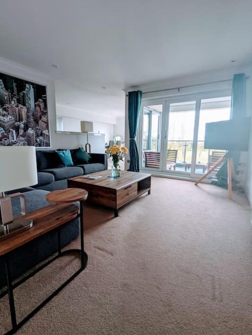 Beautiful 2 Bedroom Flat Overlooking Golf Course Carnoustie Exteriör bild